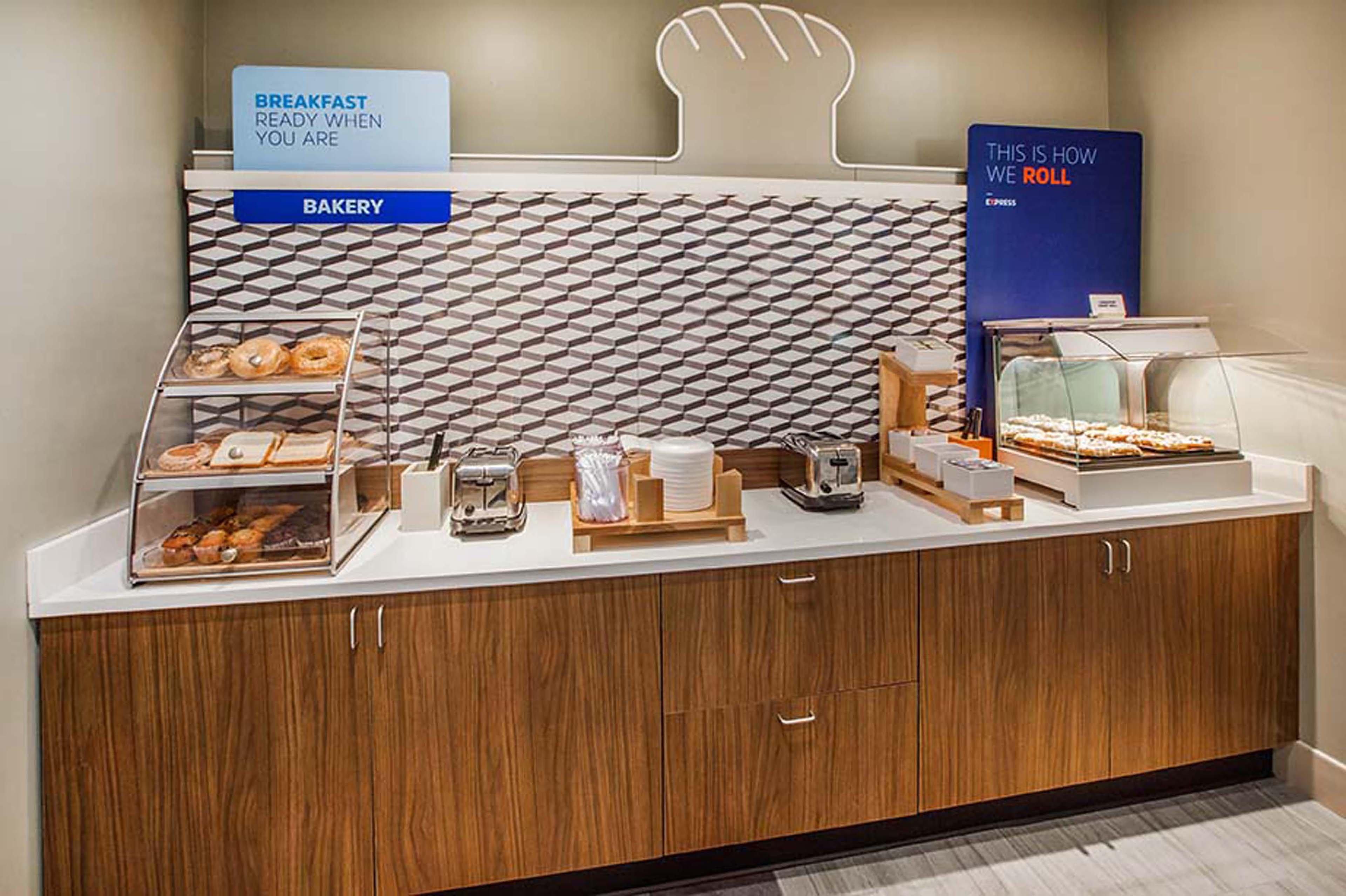 Holiday Inn Express Hotel & Suites Cleveland-Richfield By Ihg Brecksville Kültér fotó